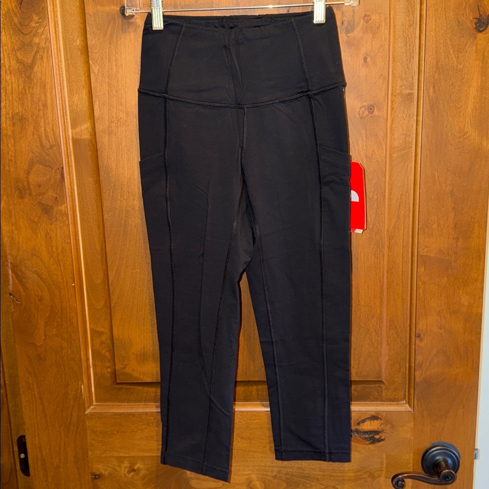 The North Face Motivation Crop Pocket Tight Black S
